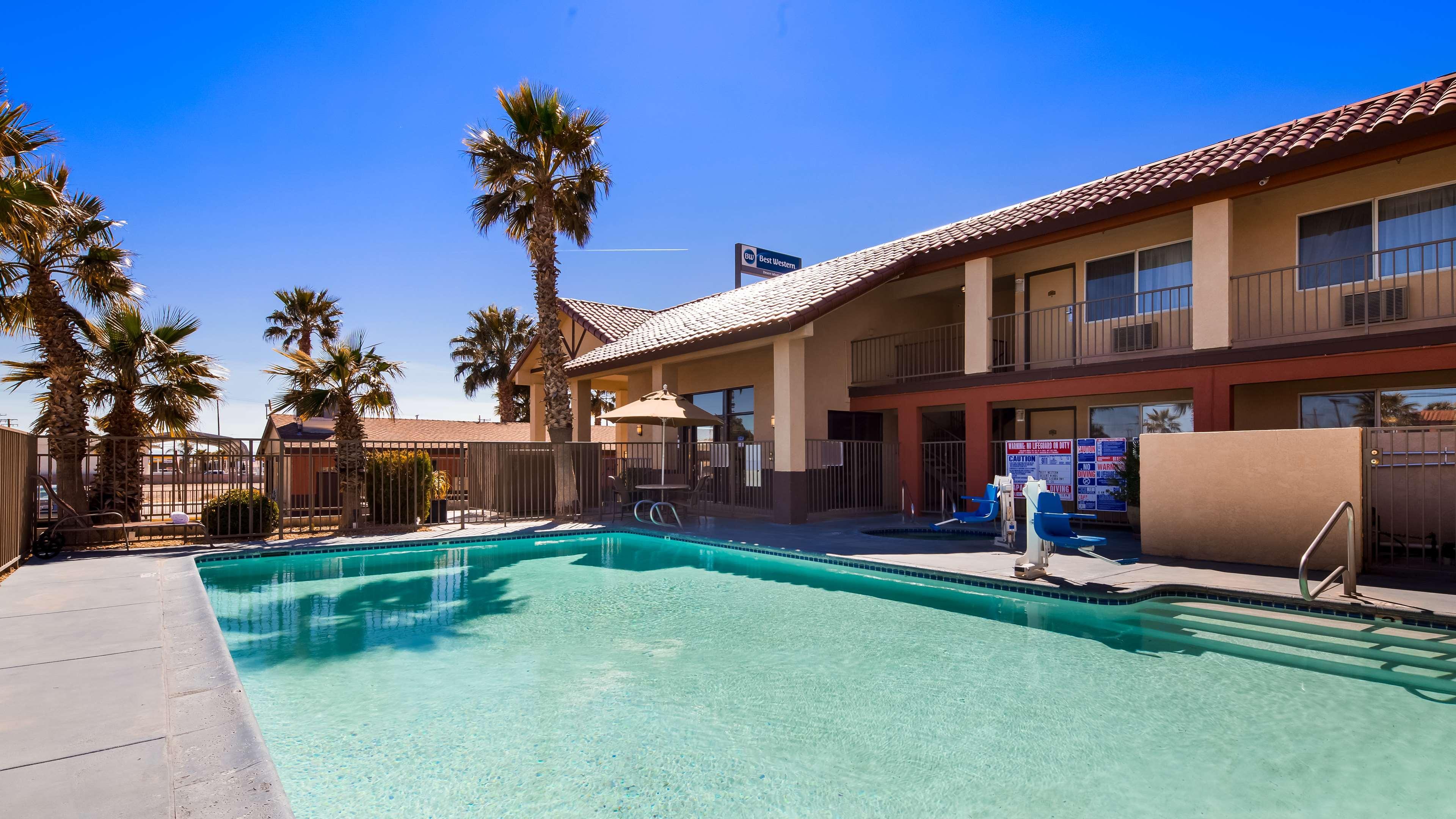 Best Western Desert Winds Mojave Exteriör bild